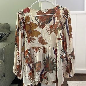 Entro S Silky Floral Blouse